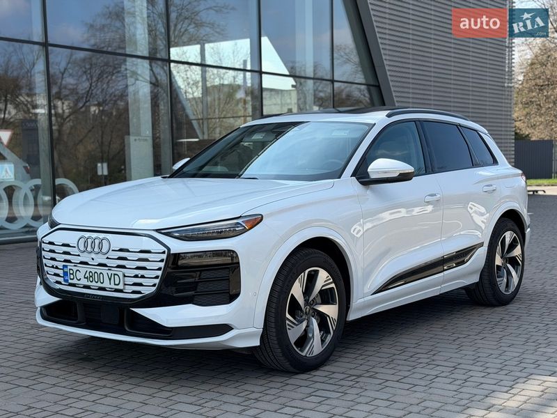 Внедорожник / Кроссовер Audi Q6 e-tron 2024 в Новояворовске