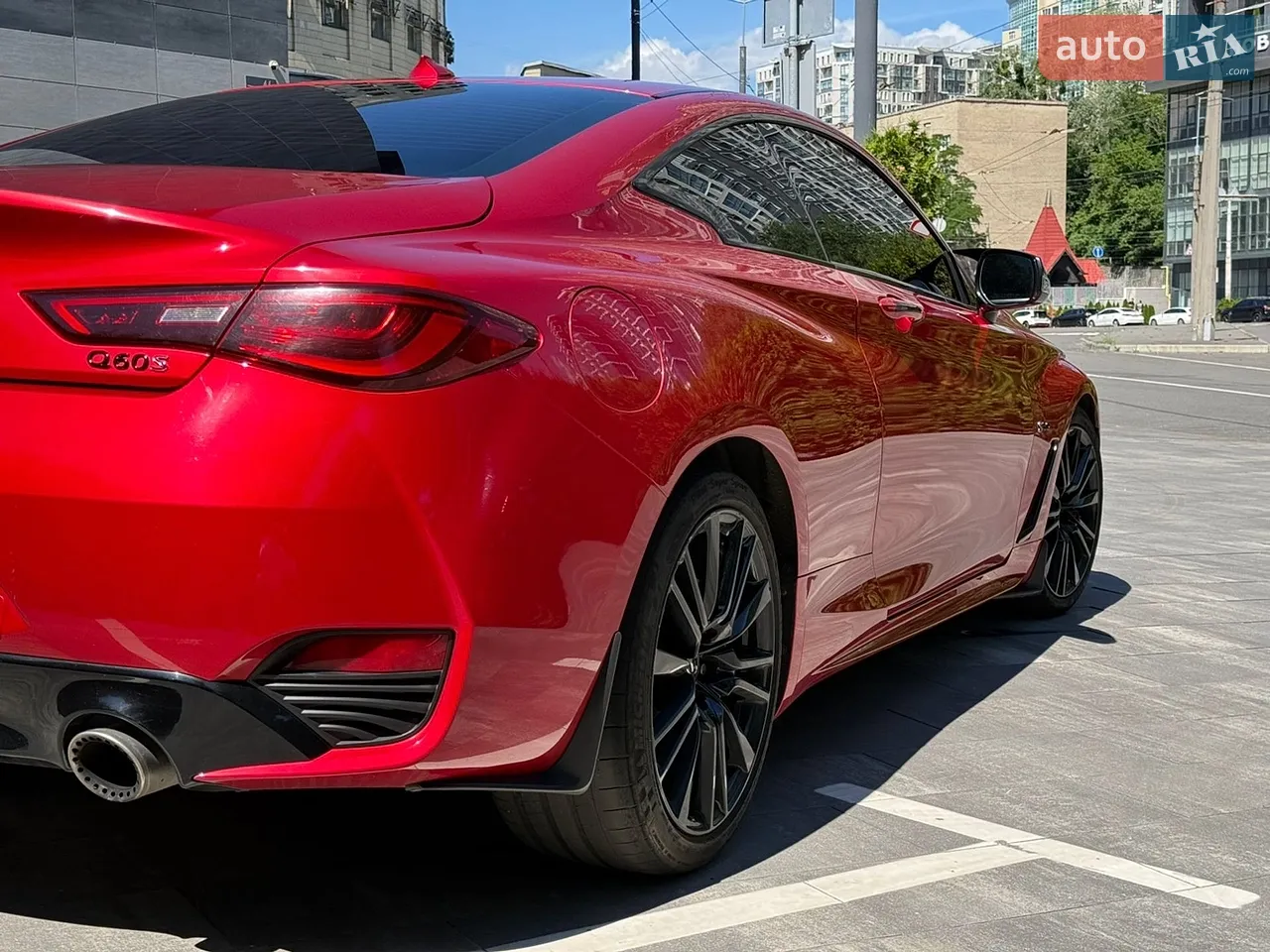 Infiniti Q60 2016 photo 4