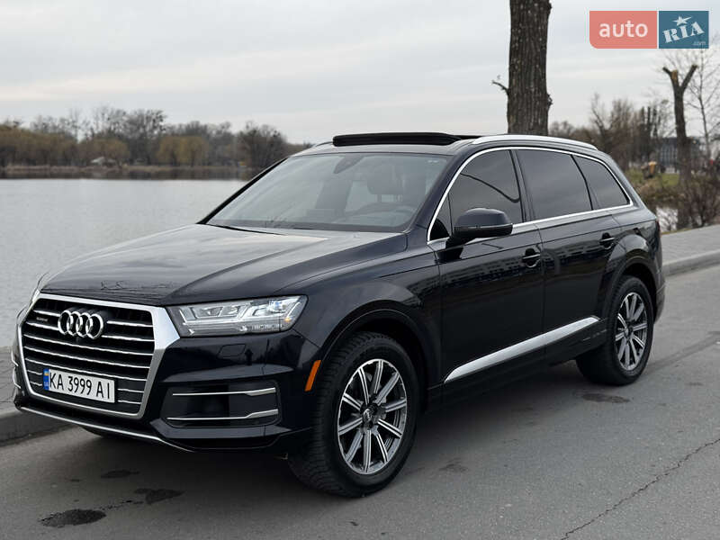 Внедорожник / Кроссовер Audi Q7 2016 в Киеве