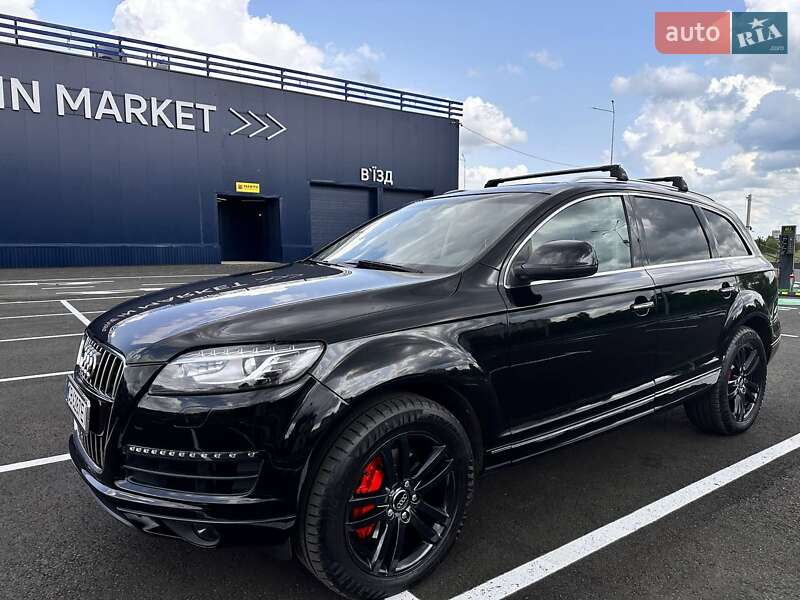 Внедорожник / Кроссовер Audi Q7 2015 в Чернигове