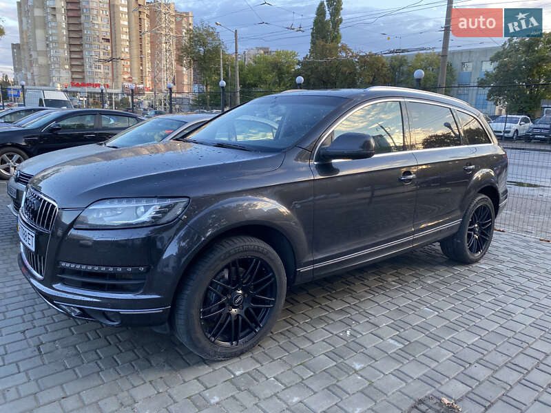 Внедорожник / Кроссовер Audi Q7 2014 в Одессе