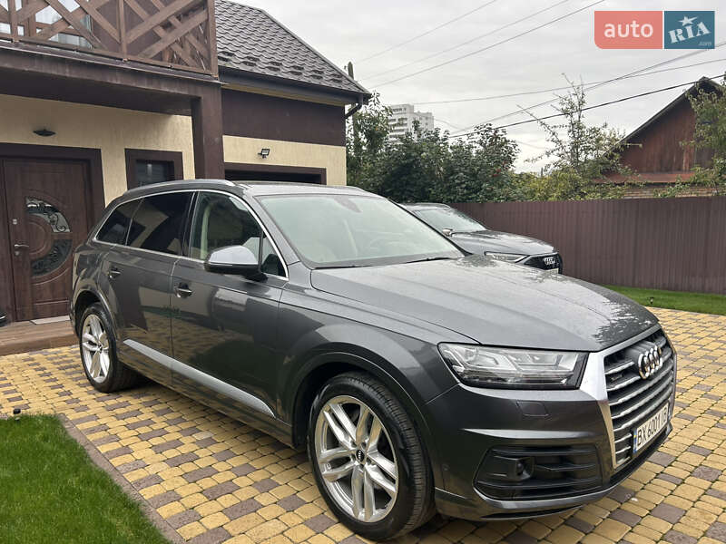 Внедорожник / Кроссовер Audi Q7 2018 в Хмельницком