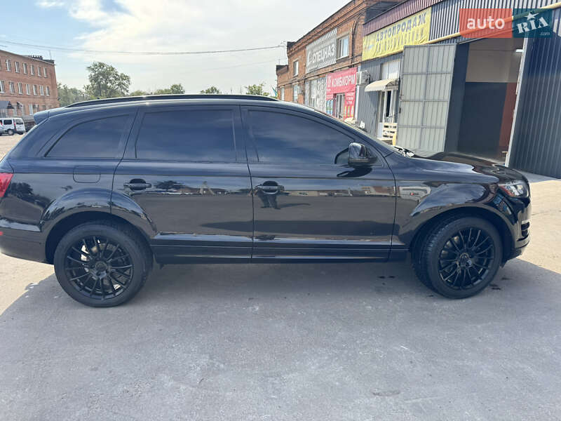 Позашляховик / Кросовер Audi Q7 2015 в Сумах