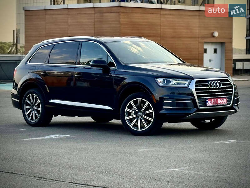 Позашляховик / Кросовер Audi Q7 2018 в Києві