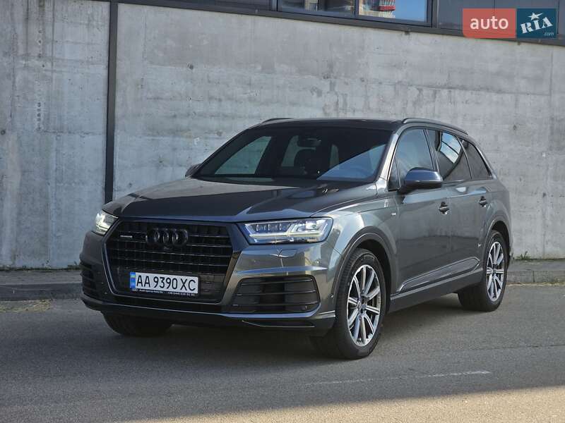 Внедорожник / Кроссовер Audi Q7 2019 в Киеве