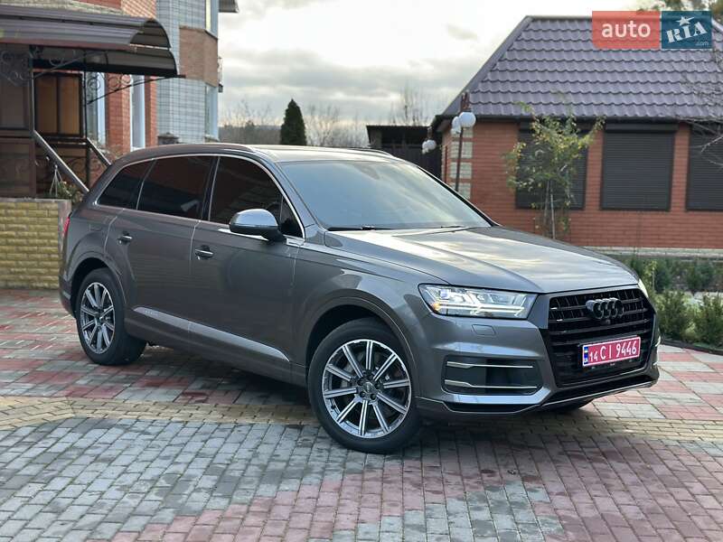 Внедорожник / Кроссовер Audi Q7 2017 в Виннице