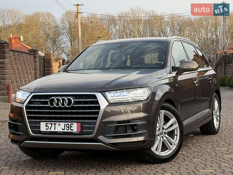 Внедорожник / Кроссовер Audi Q7 2017 в Ровно Внедорожник / Кроссовер Audi Q7 2017 в Ровно