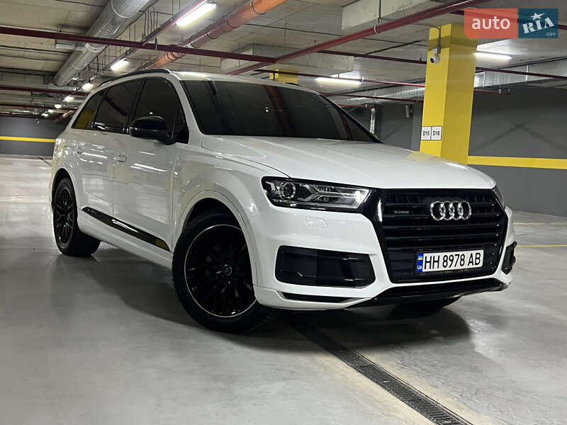 Внедорожник / Кроссовер Audi Q7 2016 в Одессе