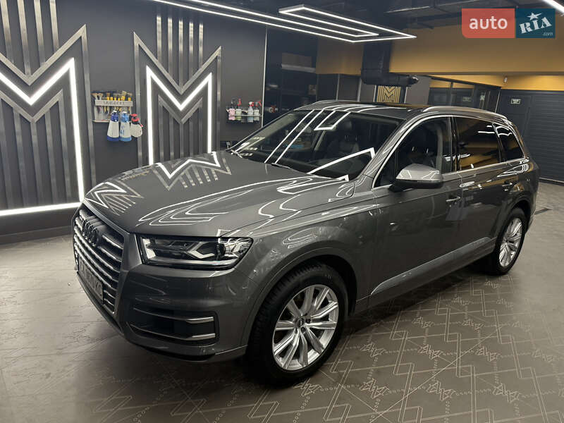 Внедорожник / Кроссовер Audi Q7 2016 в Шполе
