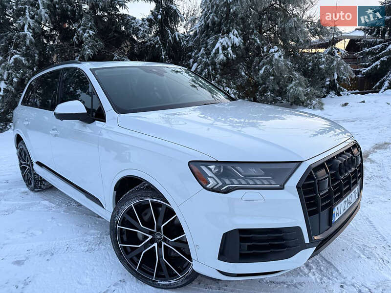 Внедорожник / Кроссовер Audi Q7 2021 в Киеве