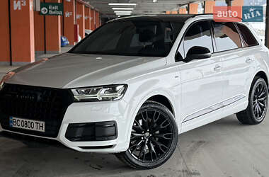 Позашляховик / Кросовер Audi Q7 2016 в Новояворівську