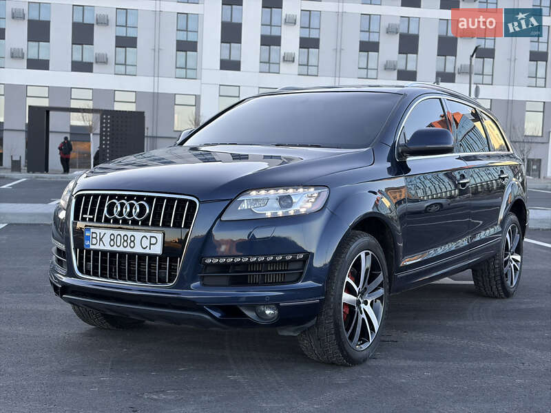 Внедорожник / Кроссовер Audi Q7 2013 в Ровно Внедорожник / Кроссовер Audi Q7 2013 в Ровно