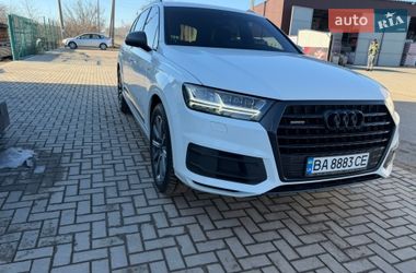 Позашляховик / Кросовер Audi Q7 2018 в Умані
