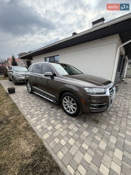 Позашляховик / Кросовер Audi Q7 2016 в Києві