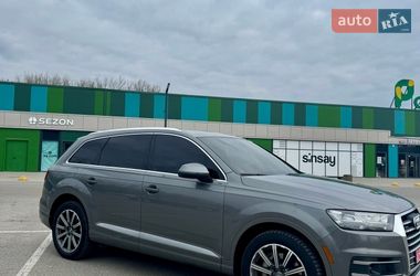 Внедорожник / Кроссовер Audi Q7 2017 в Дрогобыче