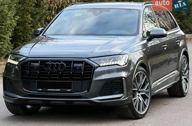 Внедорожник / Кроссовер Audi Q7 2020 в Ровно