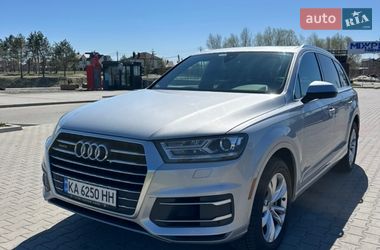 Позашляховик / Кросовер Audi Q7 2016 в Києві