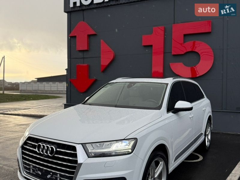 Внедорожник / Кроссовер Audi Q7 2019 в Житомире