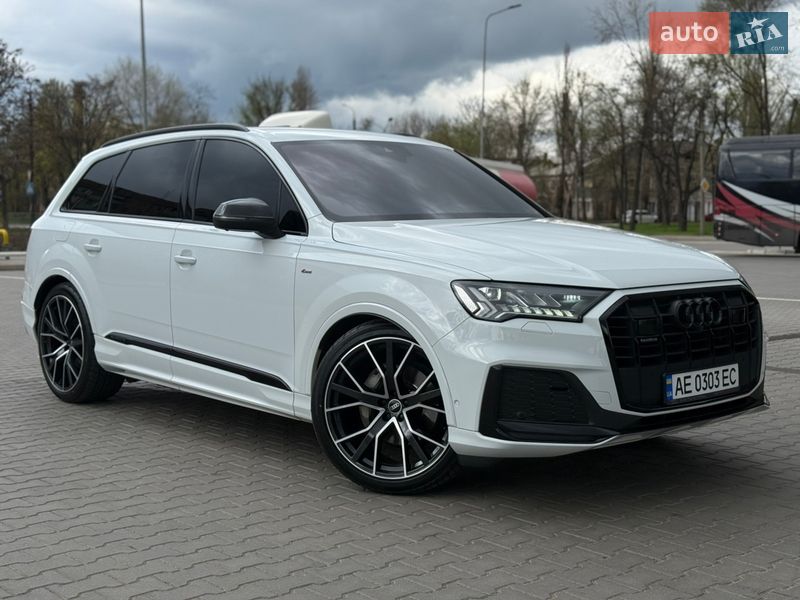 Позашляховик / Кросовер Audi Q7 2020 в Кривому Розі