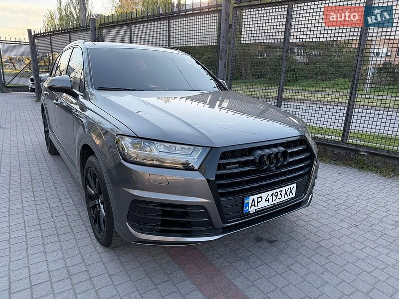 Позашляховик / Кросовер Audi Q7 2015 в Запоріжжі