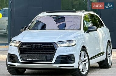 Внедорожник / Кроссовер Audi Q7 2016 в Ровно