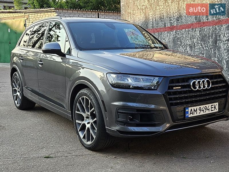 Внедорожник / Кроссовер Audi Q7 2018 в Житомире