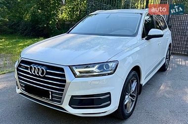 Внедорожник / Кроссовер Audi Q7 2016 в Киеве