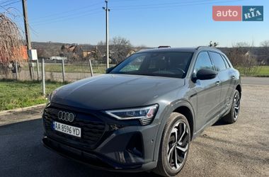 Позашляховик / Кросовер Audi Q8 e-tron 2023 в Києві