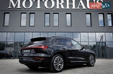 Внедорожник / Кроссовер Audi Q8 e-tron 2023 в Черновцах