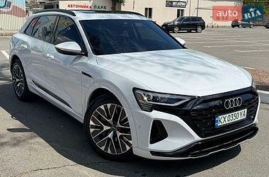 Внедорожник / Кроссовер Audi Q8 e-tron 2024 в Харькове