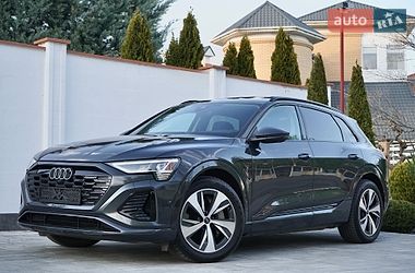 Внедорожник / Кроссовер Audi Q8 e-tron 2023 в Львове