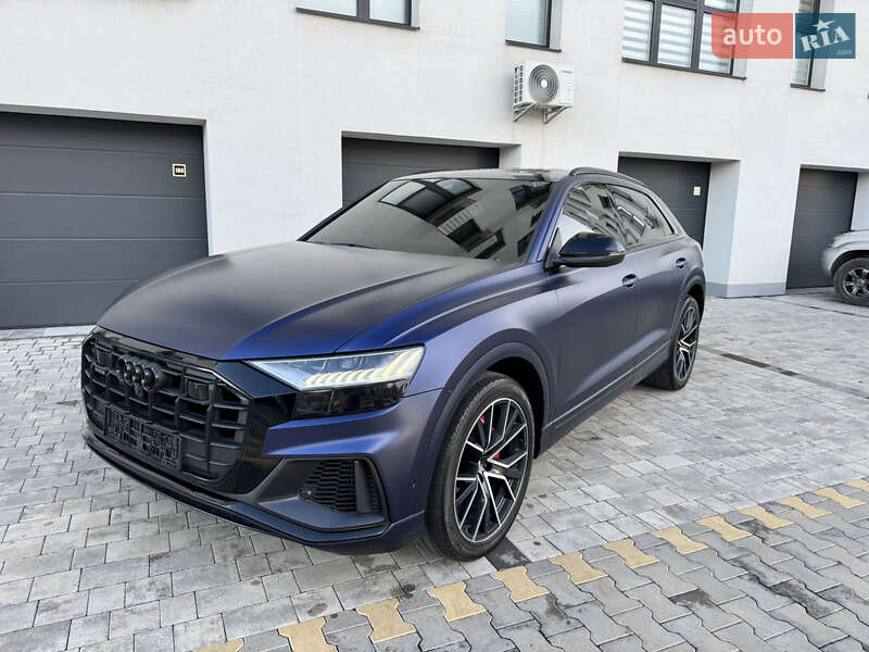 Внедорожник / Кроссовер Audi Q8 2019 в Ужгороде