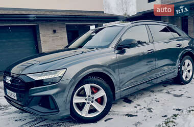 Внедорожник / Кроссовер Audi Q8 2019 в Киеве