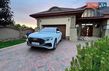 Внедорожник / Кроссовер Audi Q8 2018 в Хусте