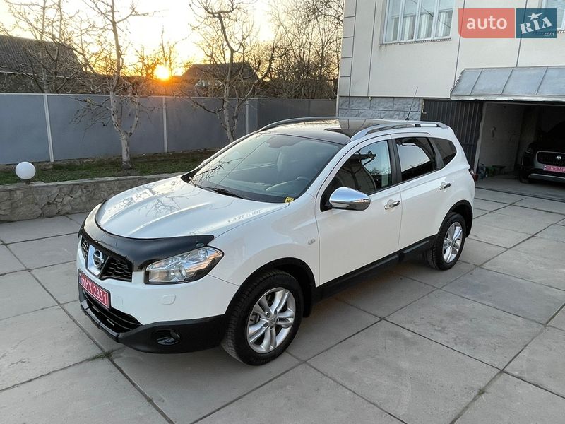 Позашляховик / Кросовер Nissan Qashqai+2 2013 в Хотині