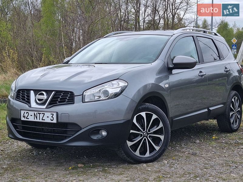 Позашляховик / Кросовер Nissan Qashqai+2 2010 в Львові