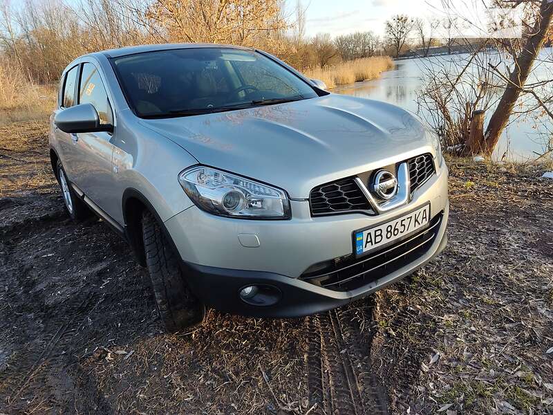 Внедорожник / Кроссовер Nissan Qashqai 2013 в Калиновке Внедорожник / Кроссовер Nissan Qashqai 2013 в Калиновке