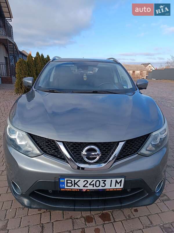 Внедорожник / Кроссовер Nissan Qashqai 2014 в Сарнах