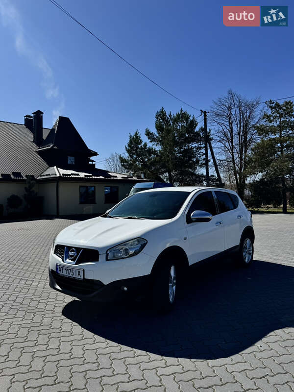 Позашляховик / Кросовер Nissan Qashqai 2010 в Коломиї