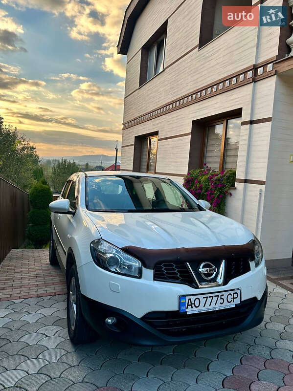 Внедорожник / Кроссовер Nissan Qashqai 2013 в Солотвине Внедорожник / Кроссовер Nissan Qashqai 2013 в Солотвине