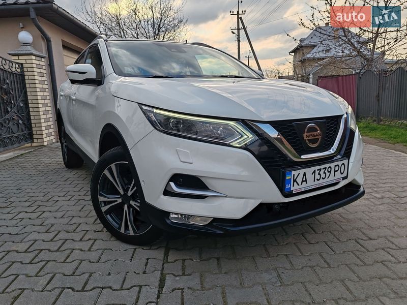 Позашляховик / Кросовер Nissan Qashqai 2018 в Чернівцях