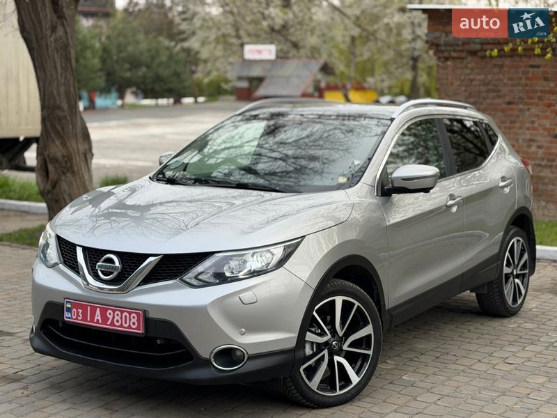 Позашляховик / Кросовер Nissan Qashqai 2014 в Луцьку