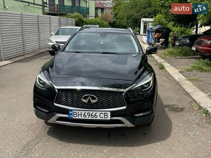 Внедорожник / Кроссовер Infiniti QX30 2016 в Одессе