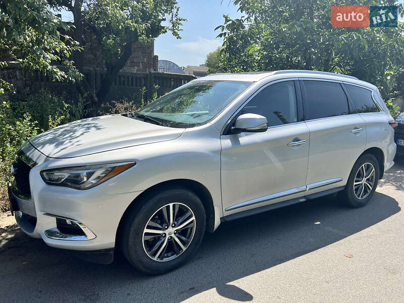 Внедорожник / Кроссовер Infiniti QX60 2018 в Херсоне