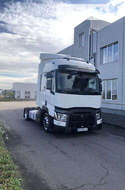Тягач Renault Range T/T-Series  2015 в Хусте