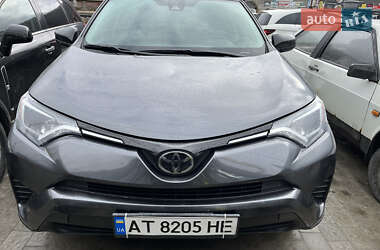 Позашляховик / Кросовер Toyota RAV4 2018 в Яремчі