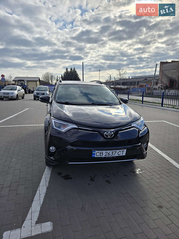 Позашляховик / Кросовер Toyota RAV4 2016 в Прилуках Позашляховик / Кросовер Toyota RAV4 2016 в Прилуках