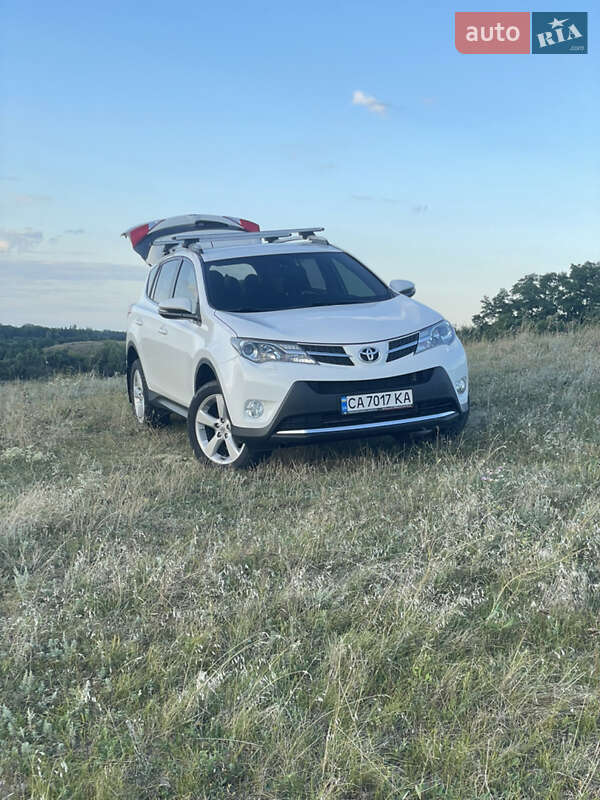 Внедорожник / Кроссовер Toyota RAV4 2014 в Черкассах Внедорожник / Кроссовер Toyota RAV4 2014 в Черкассах