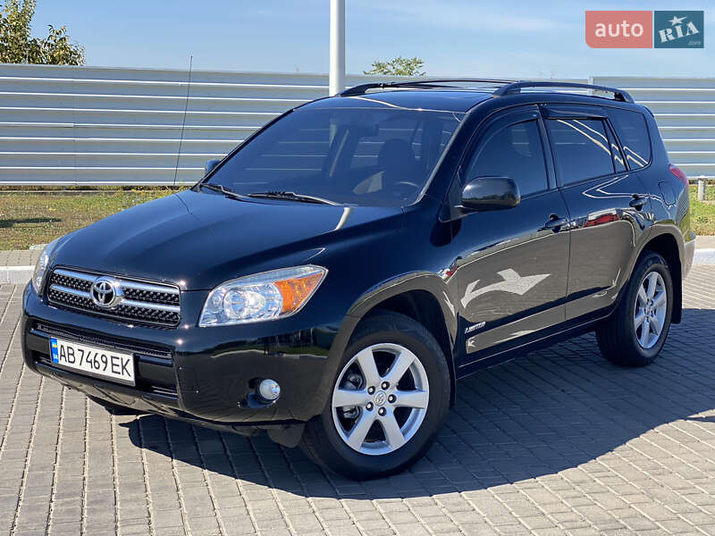 Внедорожник / Кроссовер Toyota RAV4 2006 в Николаеве