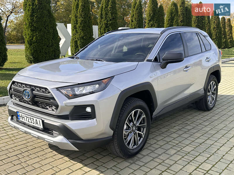 Позашляховик / Кросовер Toyota RAV4 2021 в Одесі